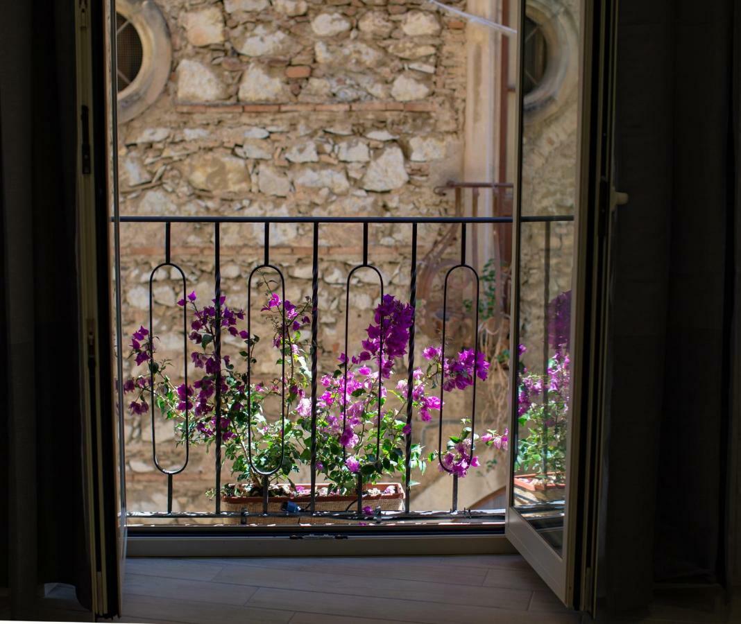 Taomau - Duomo Square Apartment Taormina Exterior photo